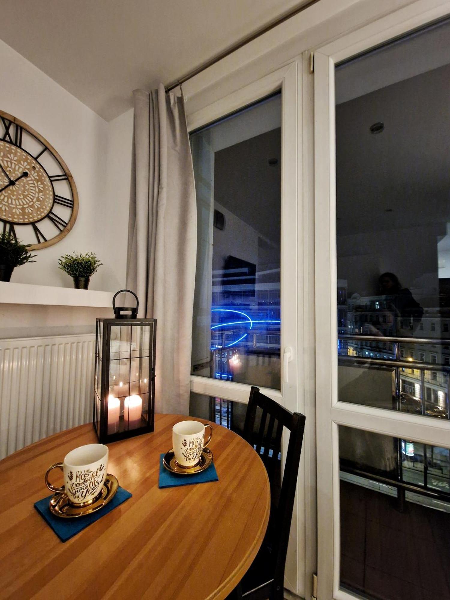 Central Hollidays Apartments ワルシャワ エクステリア 写真